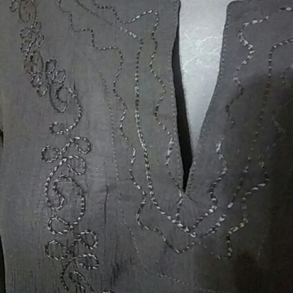 🥀Cover-up 🥀 - Picture 2 of 5